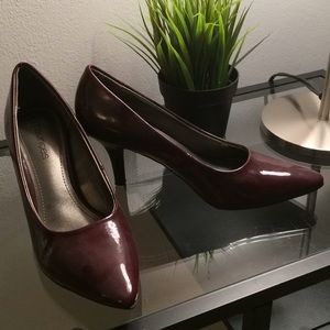 Like new ruby/maroon 4 inch heels. Super comfy.